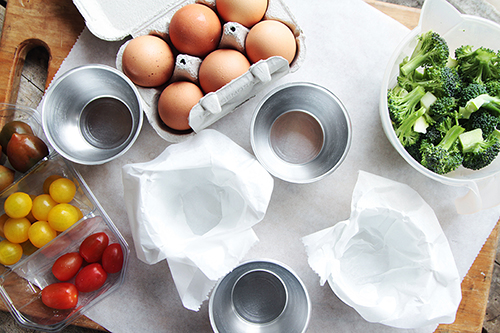 Egg-broccoli muffins